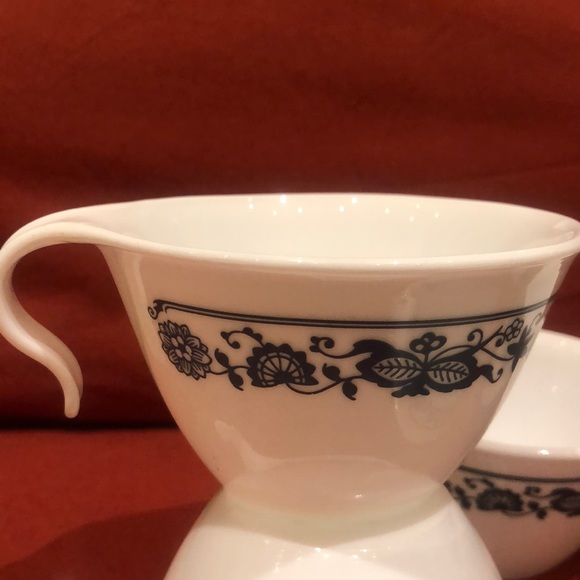 5 Corelle tea cups - Picture 4 of 8